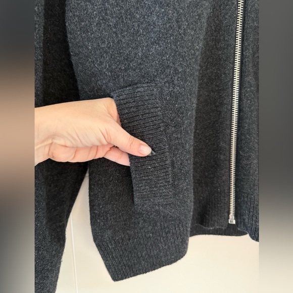 Zara 100% Wool Knit Zippered Cardigan Jacket, size large. - Picture 7 of 10